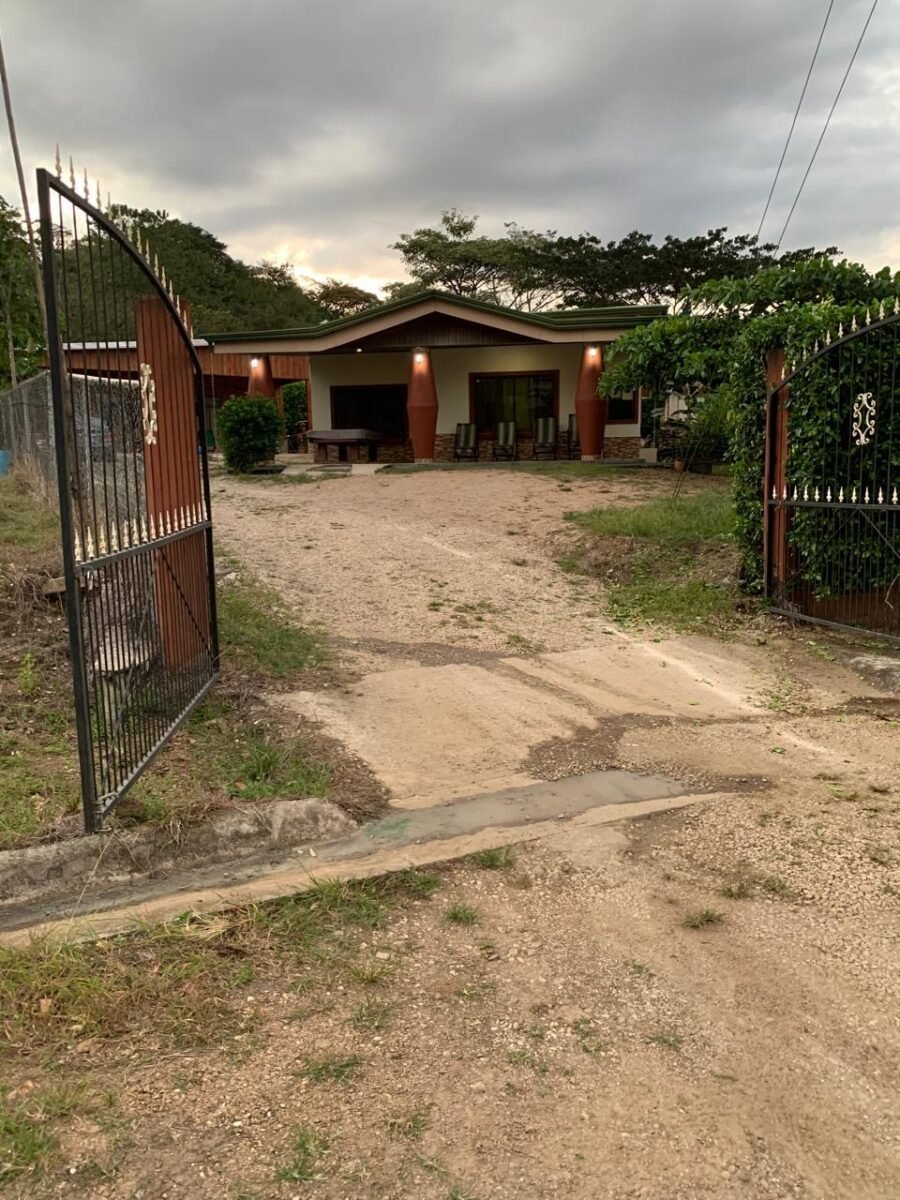 a74df0d1-3982-407a-901e-5c7aca50baf1