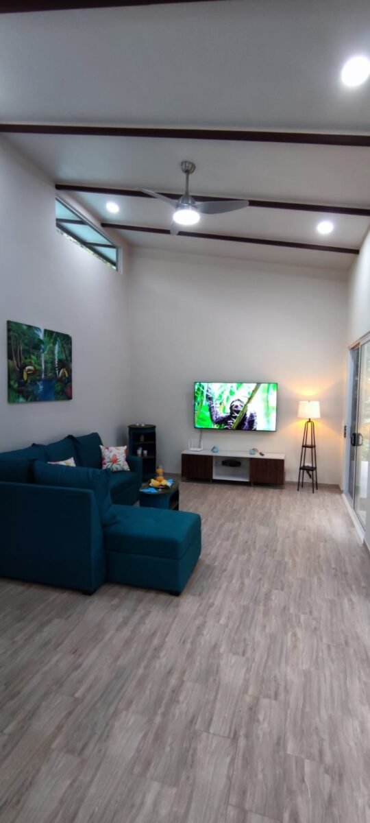 fe3f53f3-57a3-42e0-8275-6733812bd604